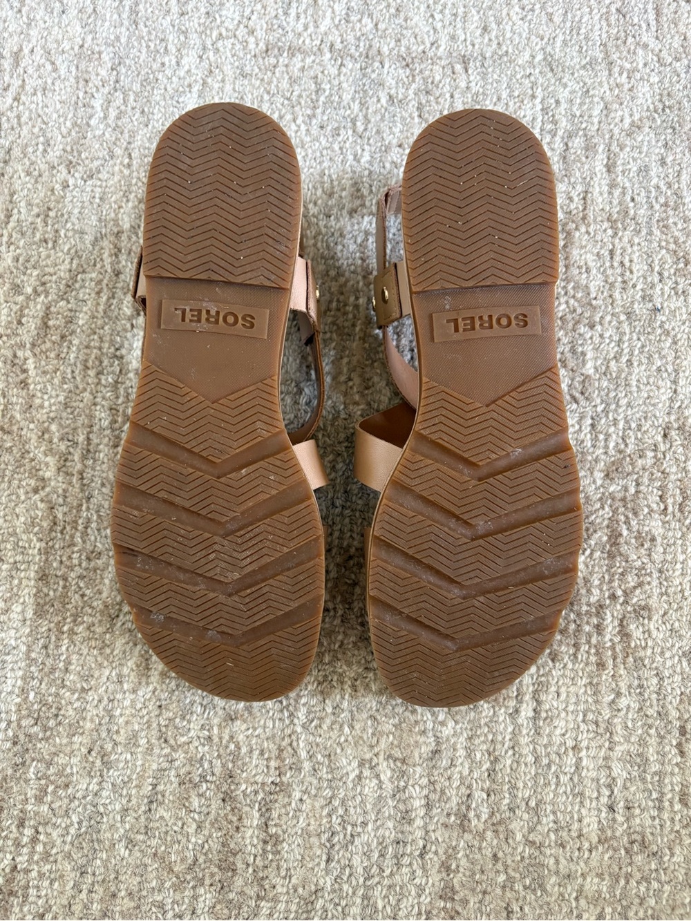 Sorel Ella III Crisscross Sandal, size 9 - Picture 6 of 8